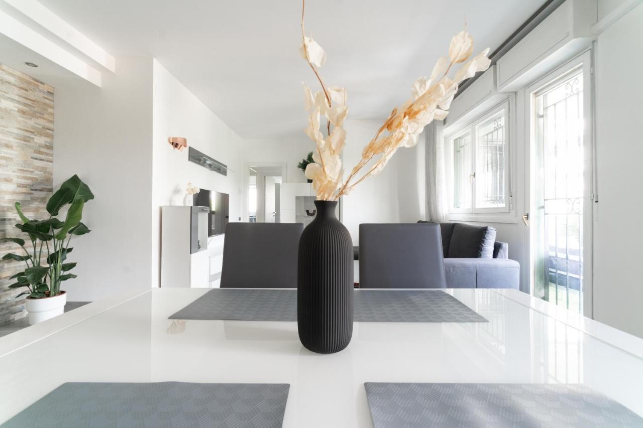 Oasis Luxury - A.C/Terrace/2Bedrooms Bergamo Exterior photo
